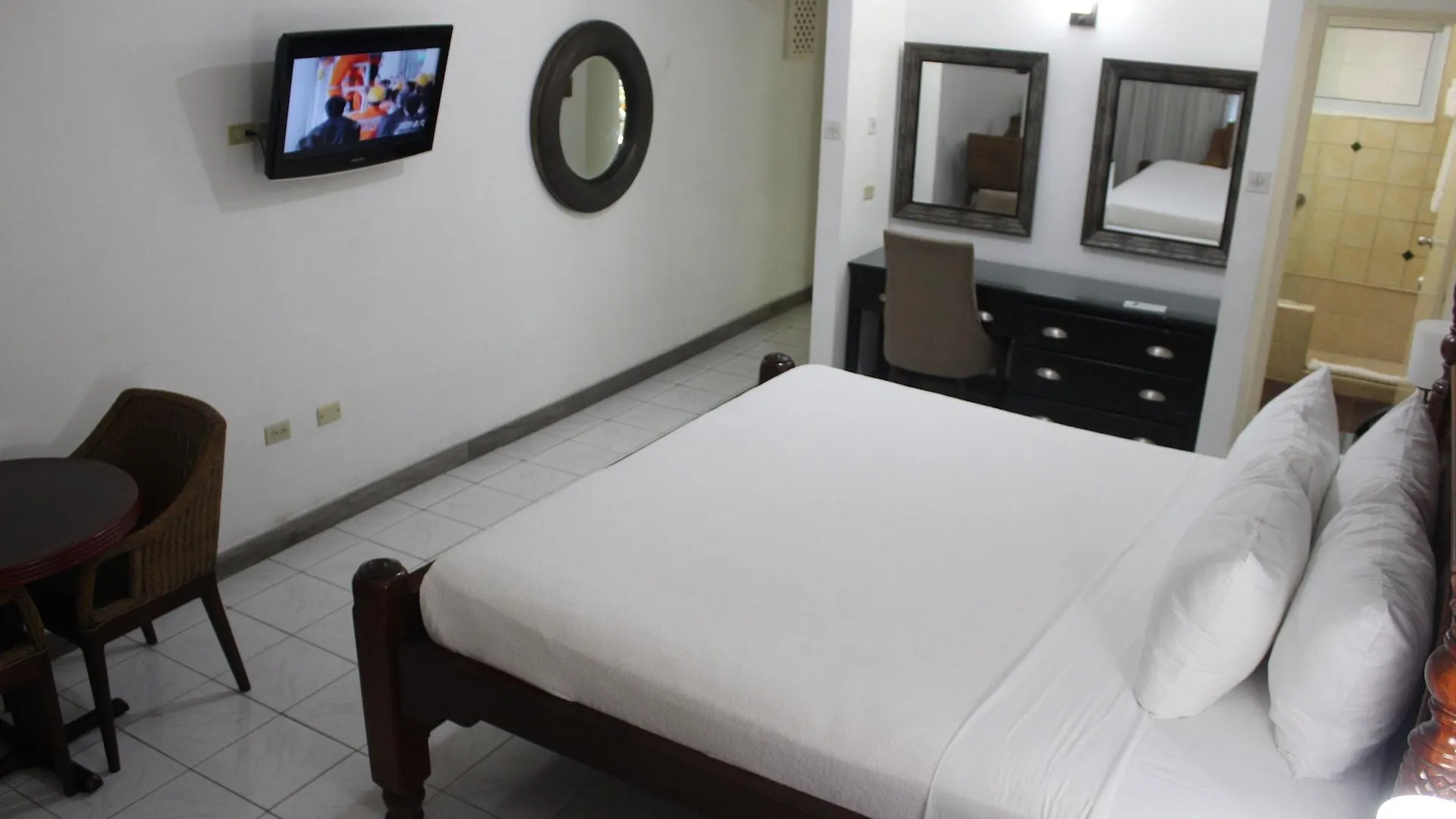 ***  Altamont Court Hotel Kingston Jamajka